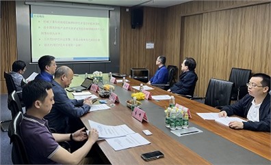 湖南省政協(xié)副主席、工商聯(lián)主席張健一行蒞臨進(jìn)芯電子指導(dǎo)工作